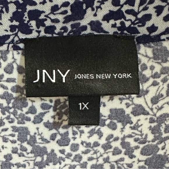 Jones New York Navy & White Floral Print Blouse | Women's Size 1X - Picture 2 of 2